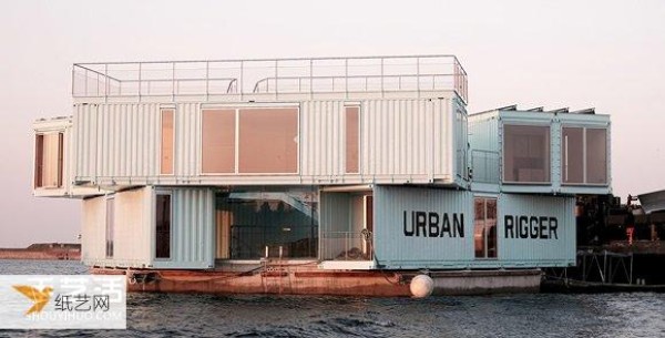 Container houses floating on the harbor are affordable dormitories suitable for students