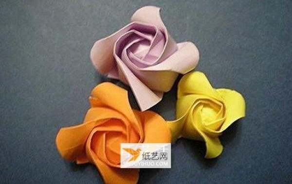 Simple and beautiful illustration of how to fold a four-petal rose