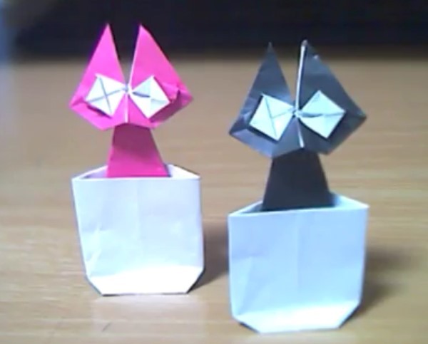 Origami kitten in origami bag video tutorial