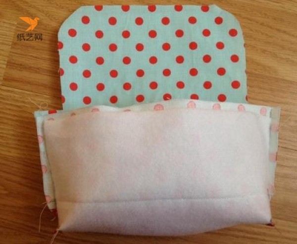 Detailed tutorial for making handmade pencil cases