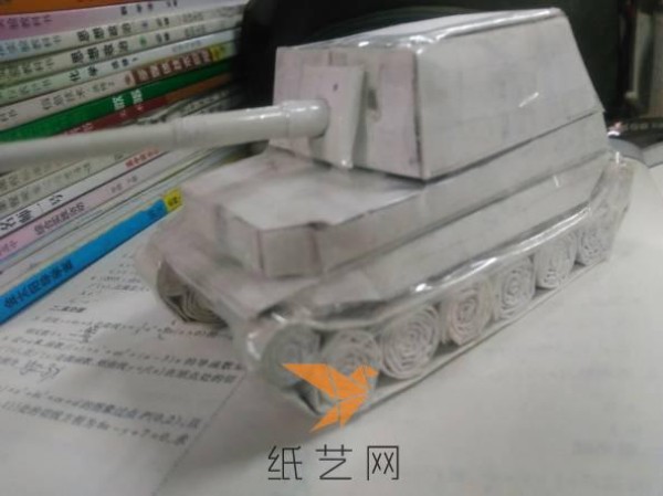 Beautiful paper tank model