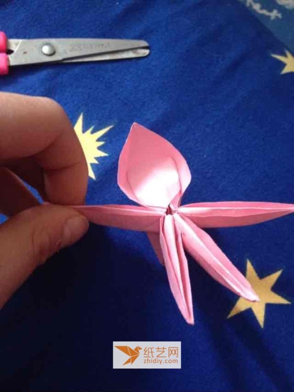 Origami Sakura Illustrated Tutorial