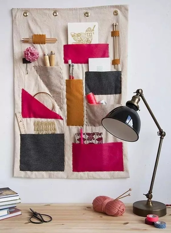 Tutorial on non-woven wall hangings with lots of storage