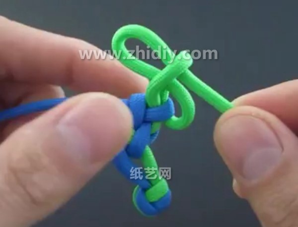 Chinese Knotting Method Two-Color Bracelet Hand Knitting Tutorial