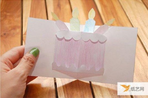 Detailed step-by-step tutorial on making three-dimensional birthday cards