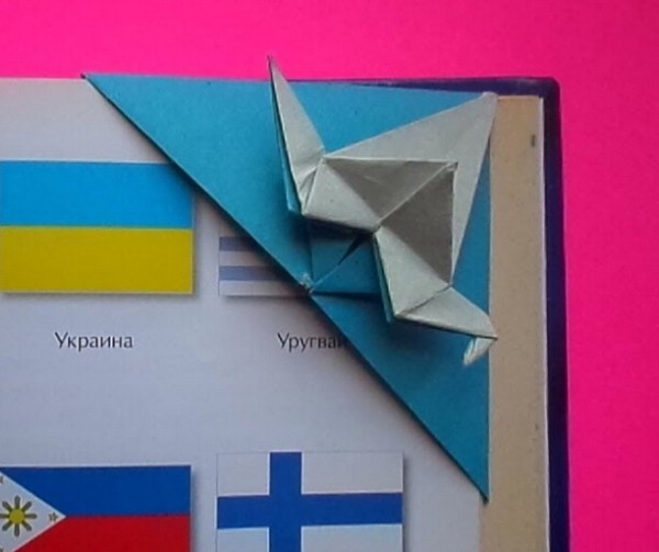 How to fold triangular simple origami paper crane bookmark