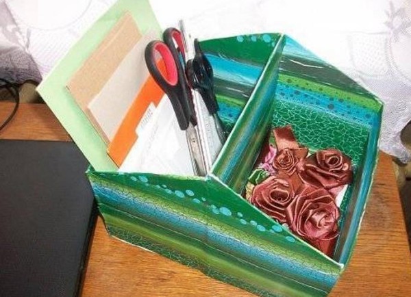 Tutorial on turning shoe boxes into treasure and making large space storage boxes