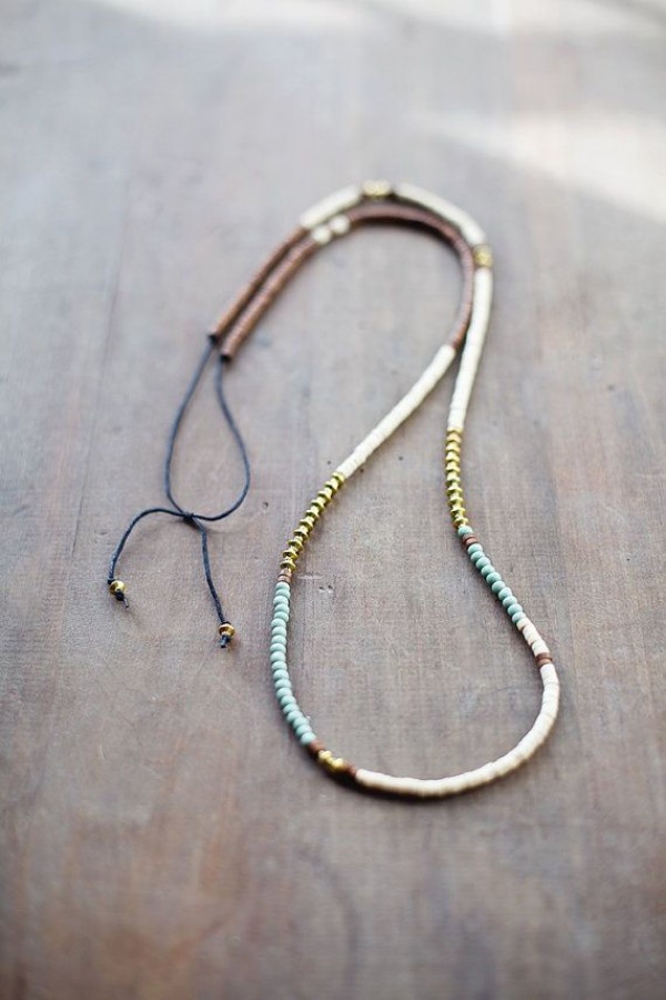 A collection of 5 beautiful beaded necklace tutorials is here!