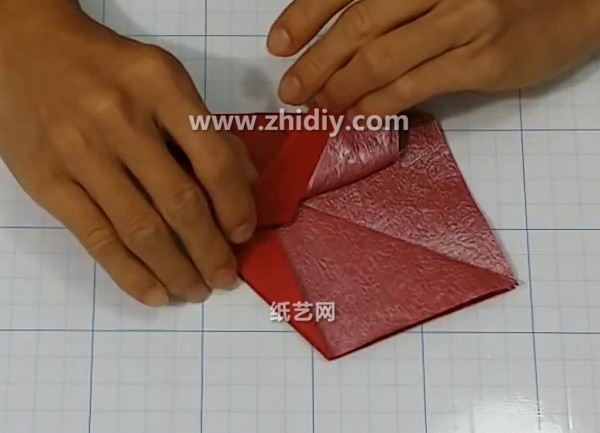 Detailed folding steps for origami flying dragon