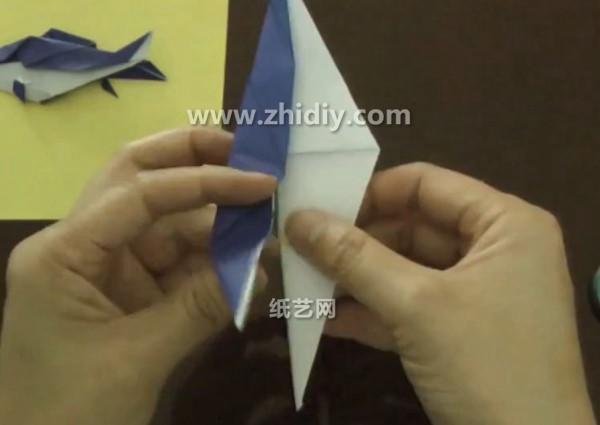 Detailed origami video tutorial for origami fish