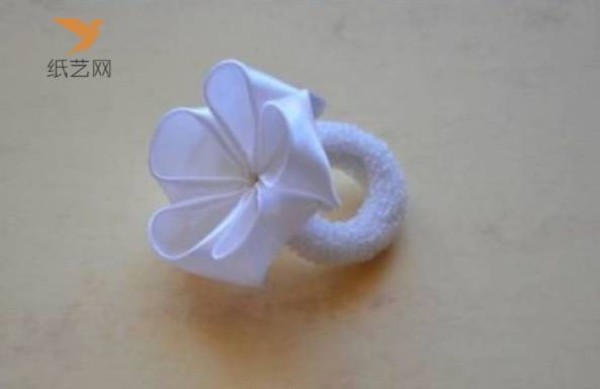 Fabric Art Tutorial Tutorial on making exquisite fabric silk flower hairband