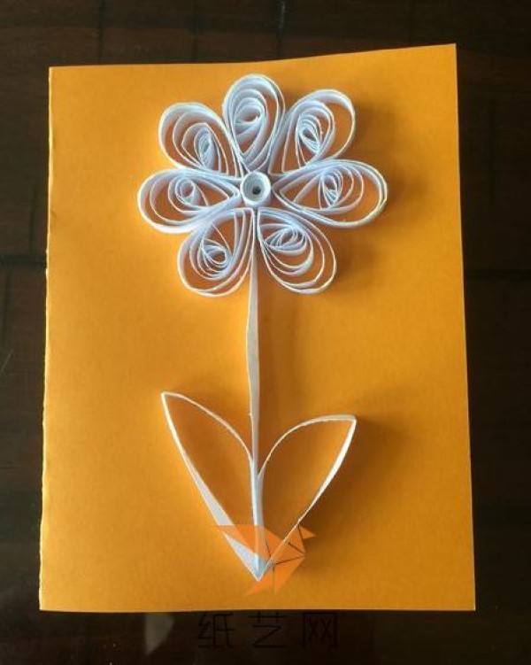 Tutorial on making beautiful flower quilled paper greeting cards