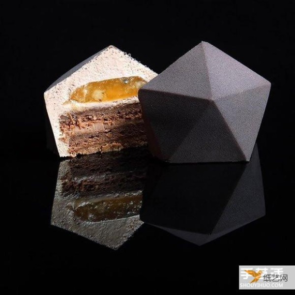 A harmony of reason and sensibility. Architects create perfect artistic desserts