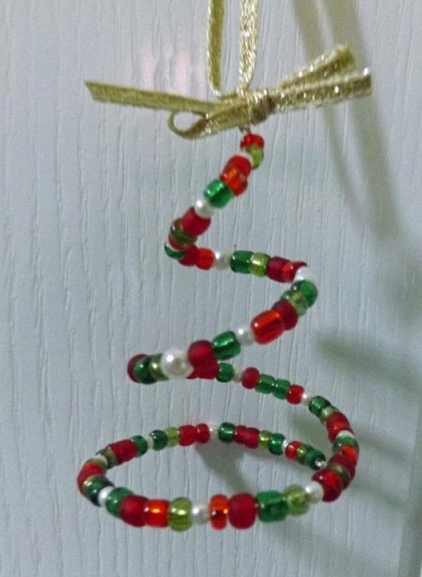 Simple and beautiful spiral beaded Christmas decoration making tutorial