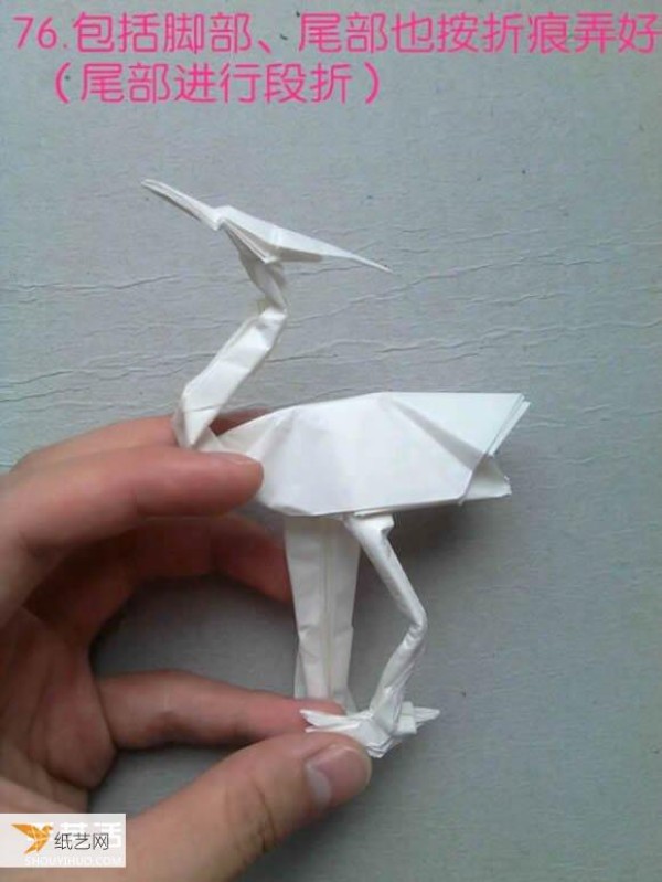 Detailed method and illustrated steps of folding a three-dimensional egret using origami