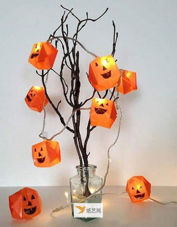 How to use origami to make a unique and fun pumpkin lantern ghost lantern