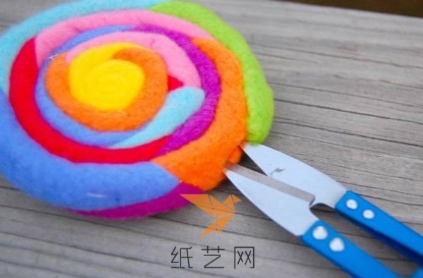 Beautiful non-woven rainbow lollipop making tutorial