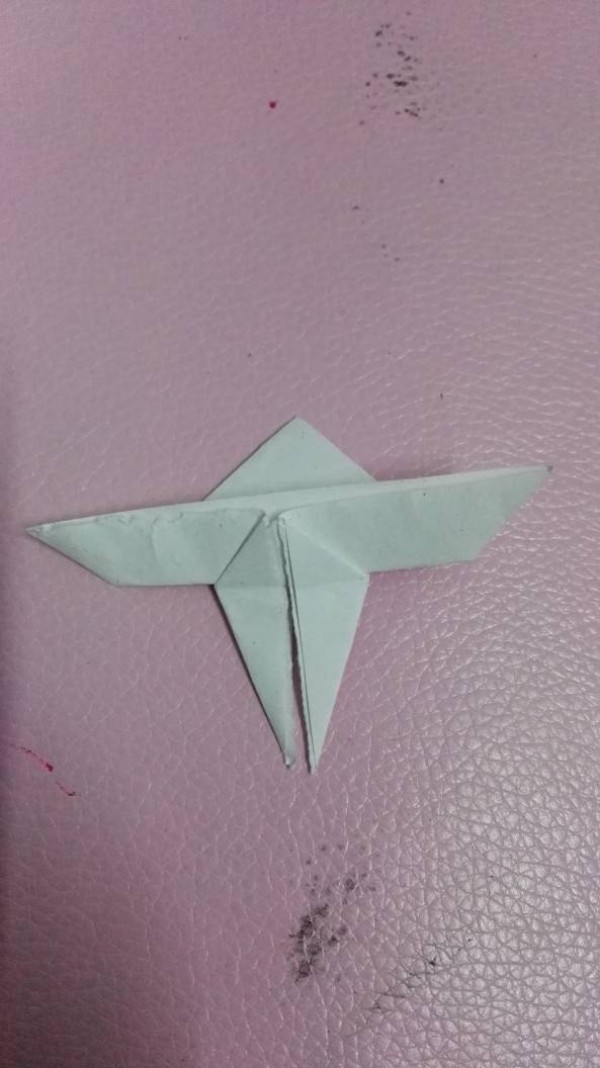 Super cool paper airplane tutorial