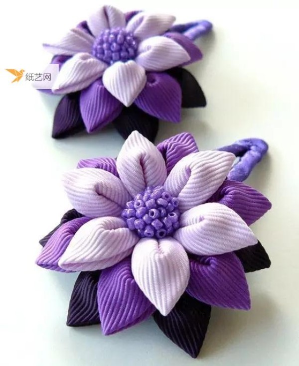 A few centimeters of Japanese-style fabric can be used to make headdresses, hairpins, brooches, and rockers. They are so beautiful!