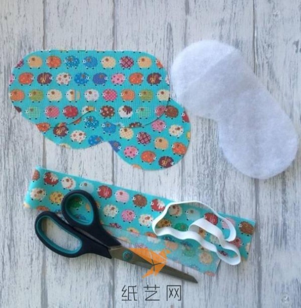 Tutorial on how to make your own cute eye mask