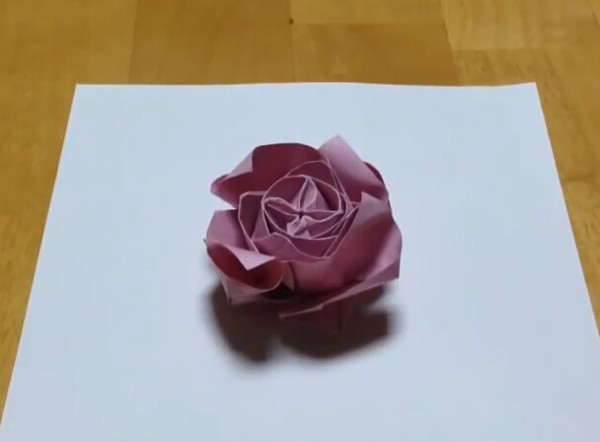 Origami video tutorial for handmade origami roses with love heart