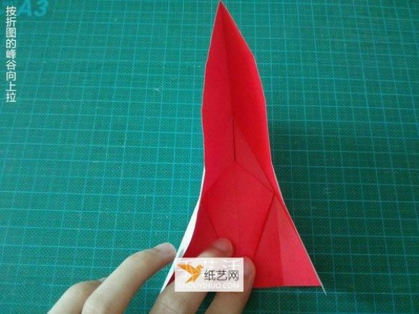 Detailed illustrated tutorial on how to fold the Christmas crane