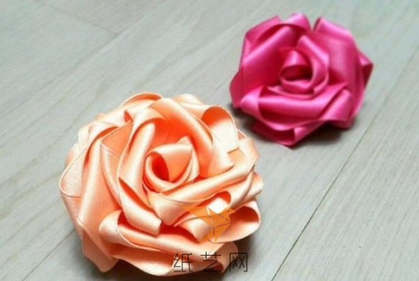 Fabric rose making tutorial Fabric rose tutorial