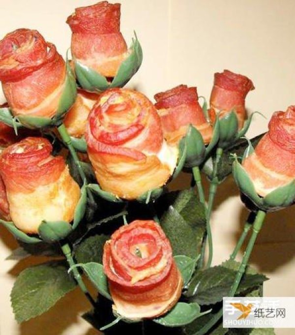 Roses made from unusual materials are not only beautiful but also delicious