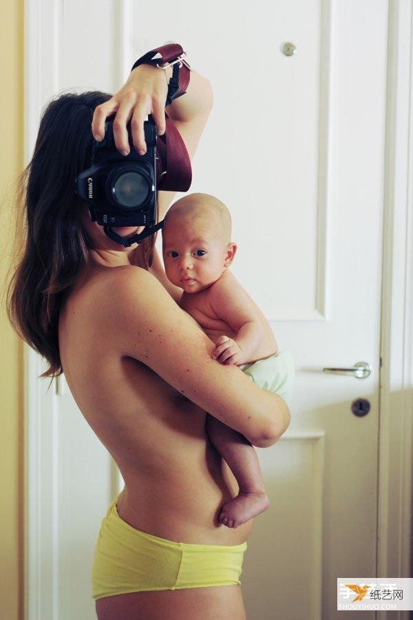 Very interesting maternity photos. I took the camera to take pictures of my belly in different stages.