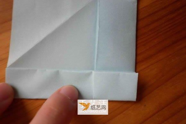 Use origami to make a love box with a lid for Valentine’s Day