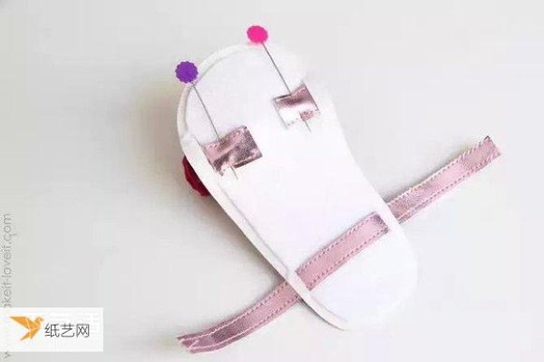 Transform unwanted shabby bags into stylish baby shoes