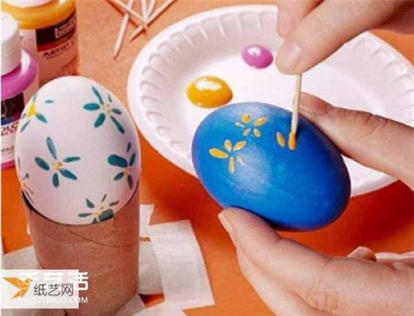 The whole process of making Easter eggs for kindergarten children