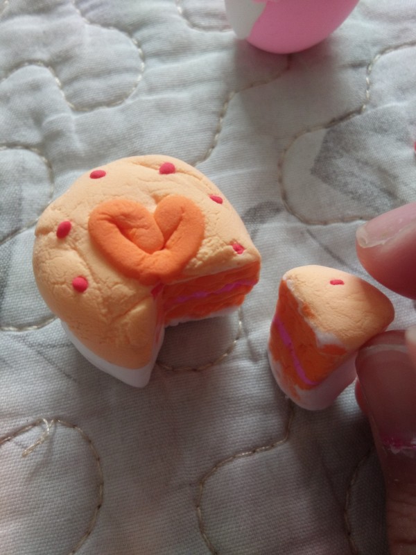 Make cute little cakes