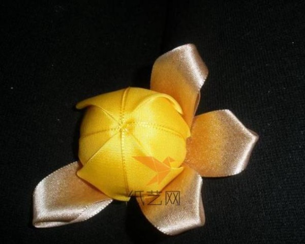 Beautiful ribbon flower making tutorial