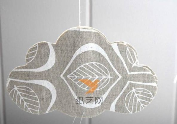 Tutorial on making beautiful handmade fabric three-dimensional cloud decoration