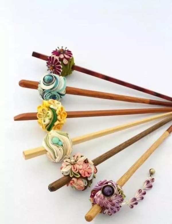 Japanese style fabric hairpin tutorial is here