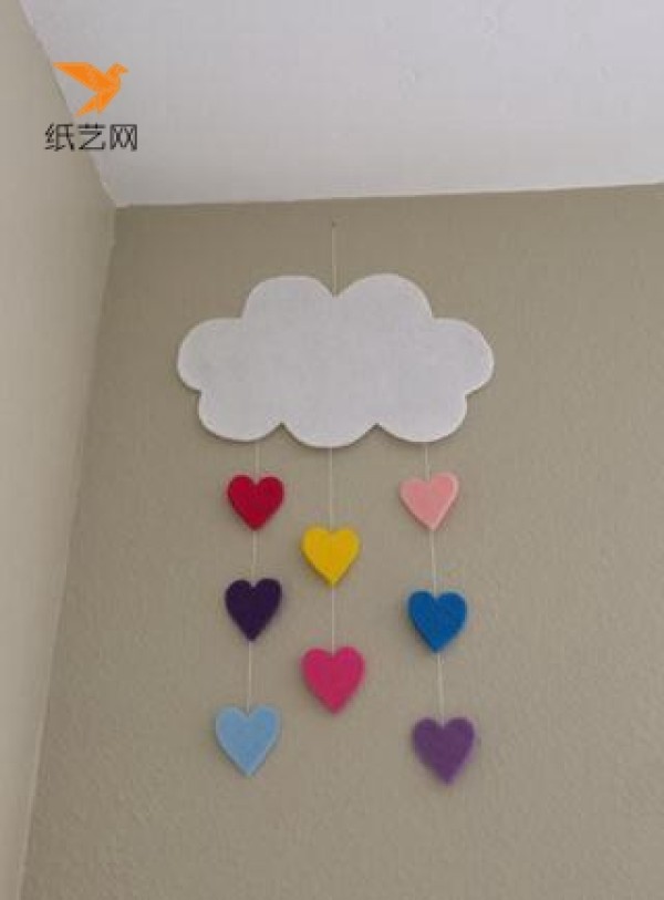 Tutorial on how to make small cloud decorations made of non-woven fabrics