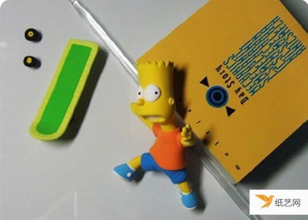 Looking for illustrated tutorials on hand-made personalized Simpsons dolls from ultra-light clay