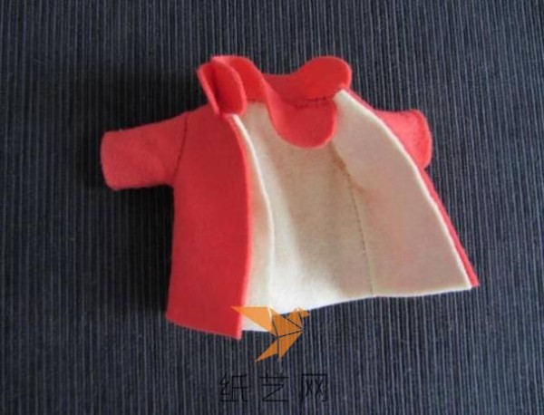 Tutorial on making cute little doll clothes for Christmas gifts