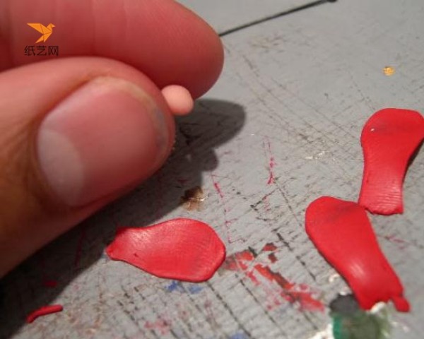 Tutorial on handmade roses for Valentine’s Day gift made from ultra-light clay