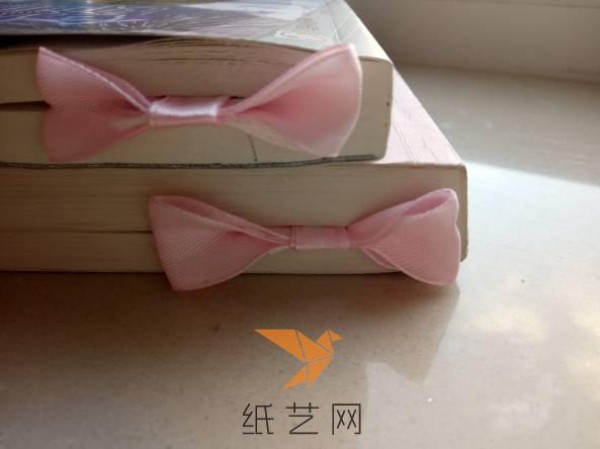 Elegant bow made into bow bookmark