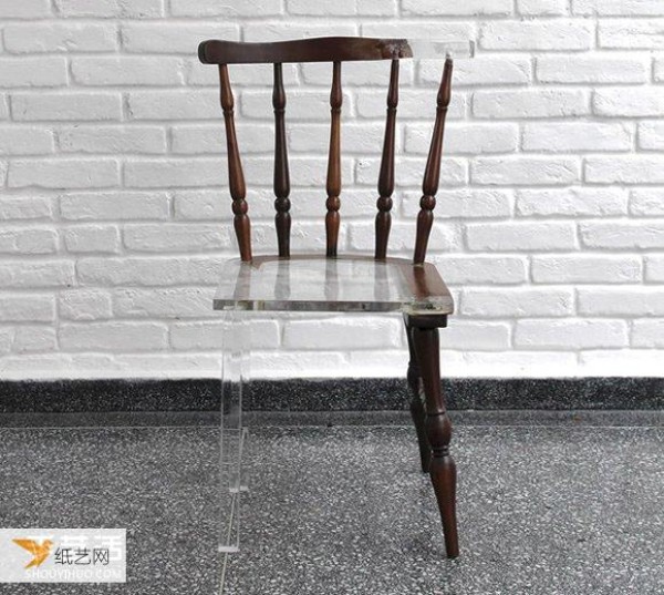 Acrylic repair technology that combines old and new to retain the beauty of old furniture