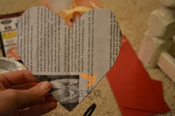 Super simple paper rose heart-shaped Valentine’s Day gift making tutorial