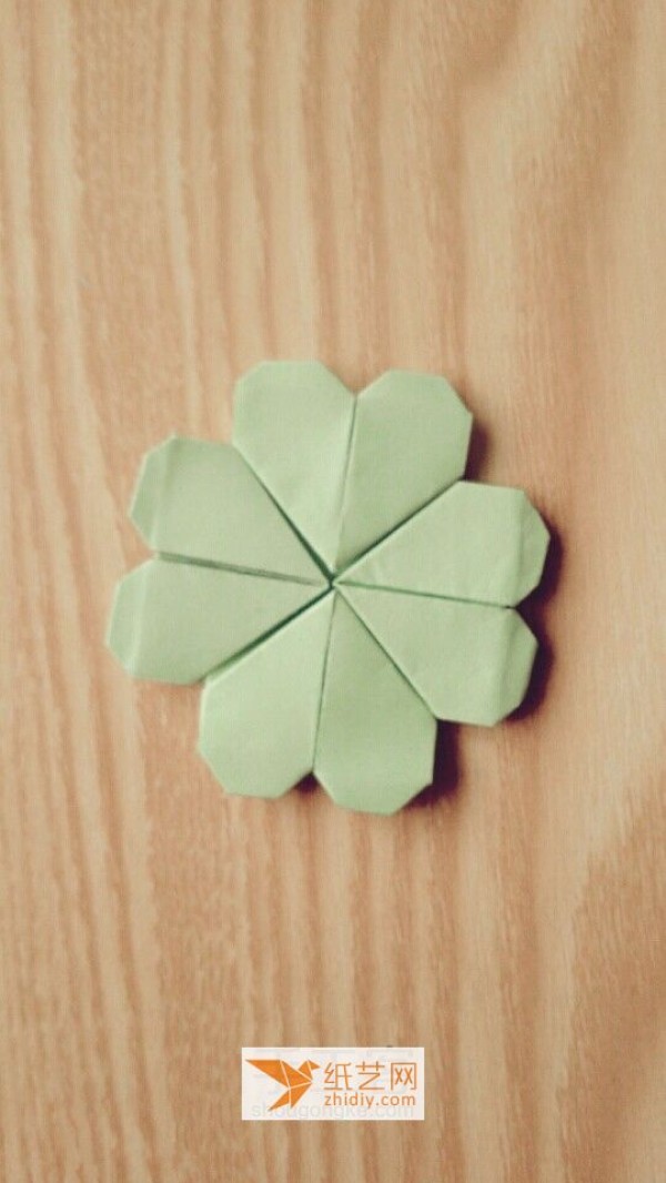 Spring outfit x essential decoration four-leaf clover origami tutorial