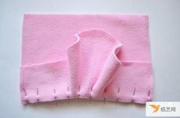 Handmade fabric tutorial—drawings of how to make baby boots