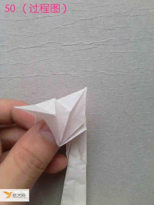 Detailed method and illustrated steps of folding a three-dimensional egret using origami