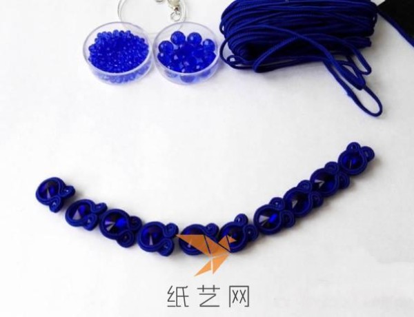 Classical and dignified DIY braided necklace Spring Festival gift making tutorial