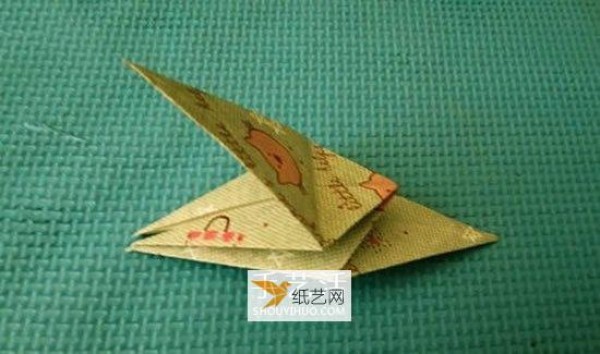 Detailed tutorial on how to fold paper cranes