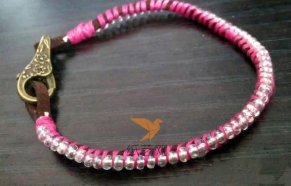 How to make a simple beaded bracelet