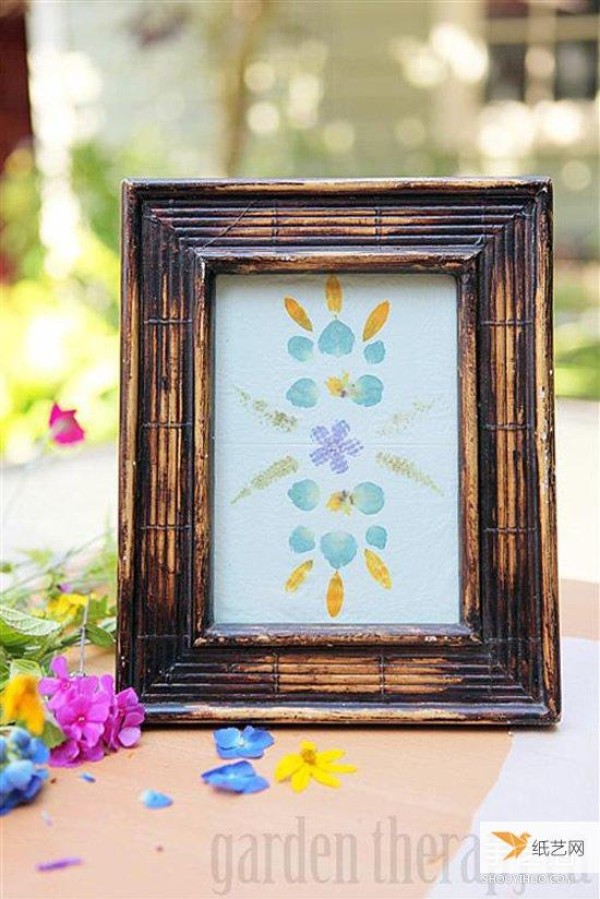 Illustrated tutorial for making a personalized plant photo frame full of natural flavor